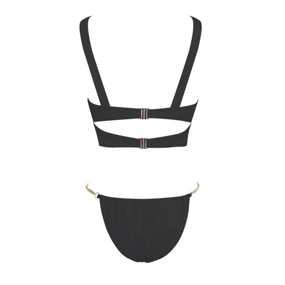 Black crossover top and bottom with gold chain - Picture 3 of 3